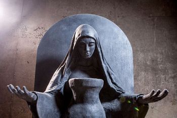  Operating fountains | The Crypt