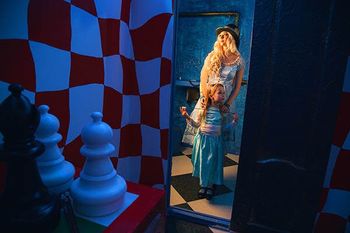 chess room | Alice in Mirrorland escape room