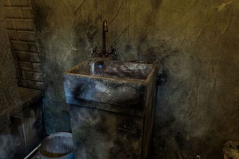 Terrifying details | Haunted motel escape room