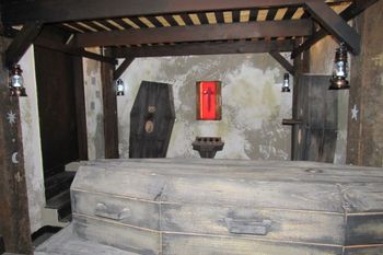 witch coffins room | Witch Hunter escape room
